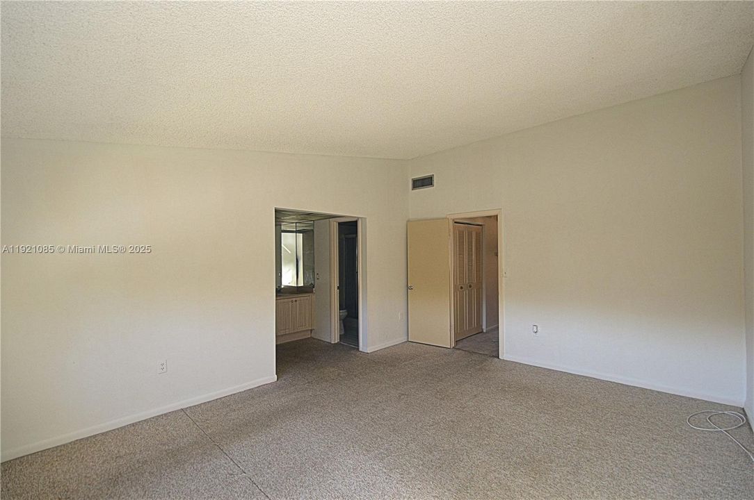 For Sale: $524,900 (3 beds, 2 baths, 1788 Square Feet)