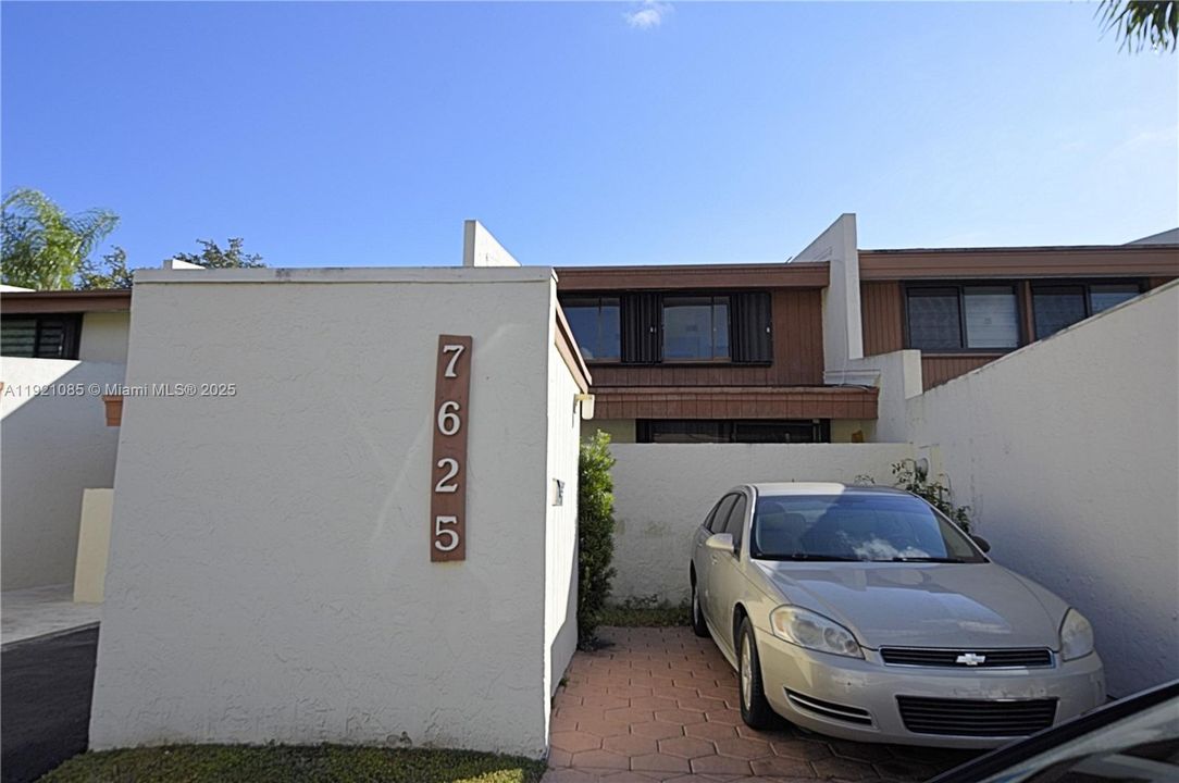 For Sale: $524,900 (3 beds, 2 baths, 1788 Square Feet)