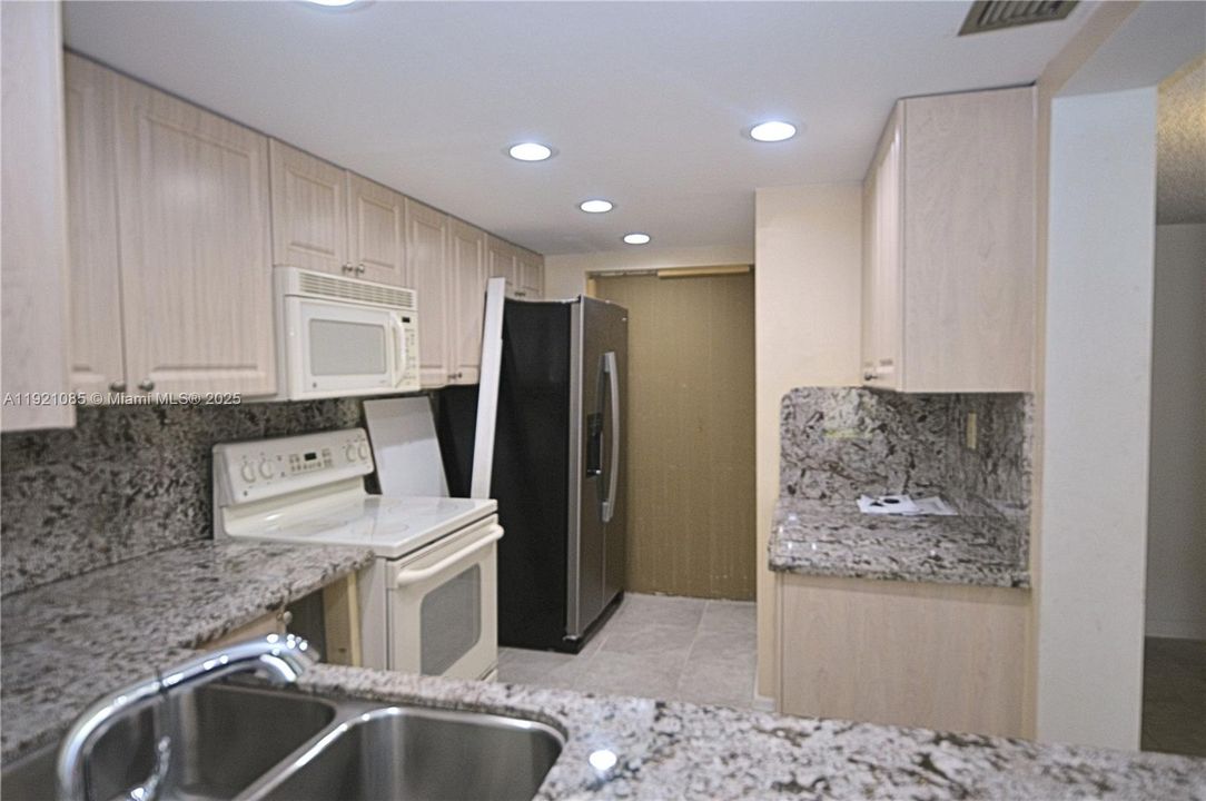 For Sale: $524,900 (3 beds, 2 baths, 1788 Square Feet)