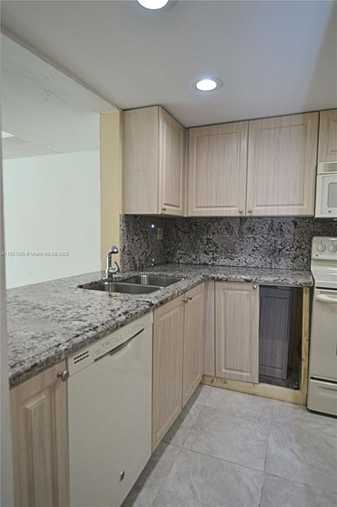 For Sale: $524,900 (3 beds, 2 baths, 1788 Square Feet)