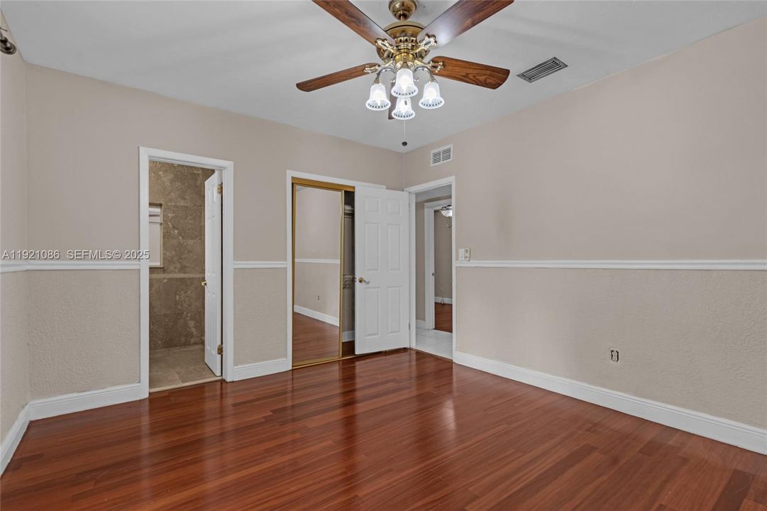 В аренду: $3,990 (3 спален, 2 ванн, 1620 Квадратных фут)