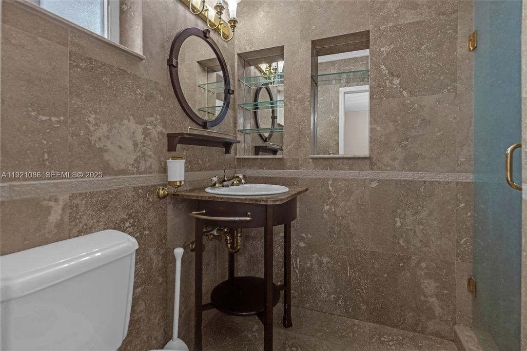 В аренду: $3,990 (3 спален, 2 ванн, 1620 Квадратных фут)