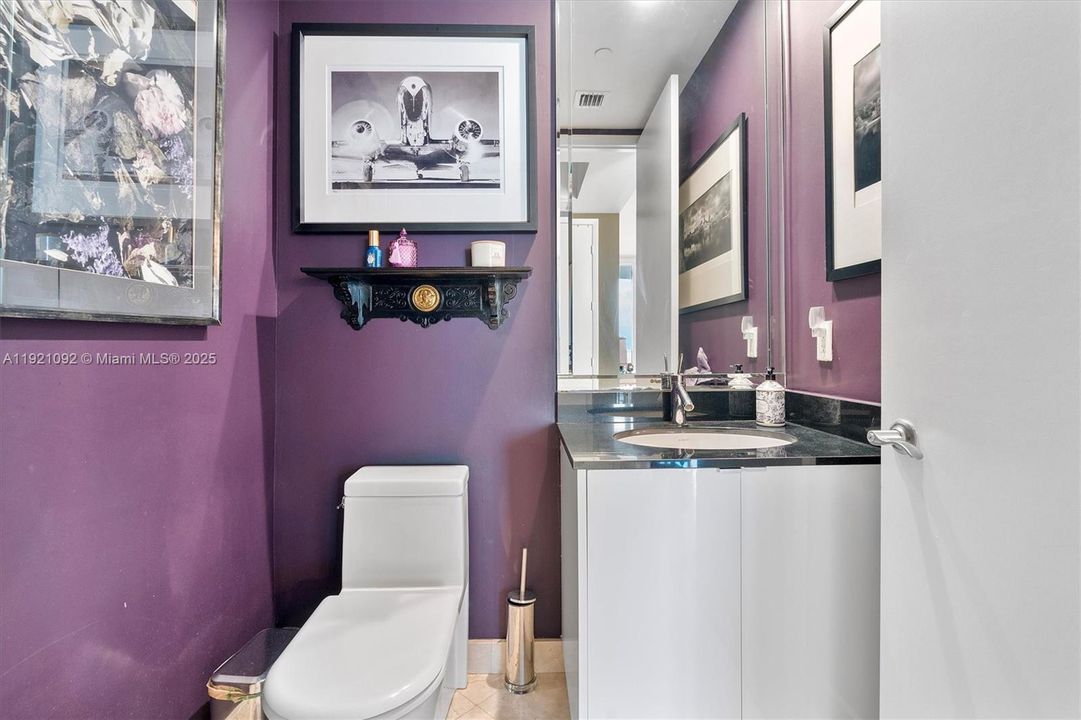 For Sale: $2,199,000 (3 beds, 3 baths, 2327 Square Feet)