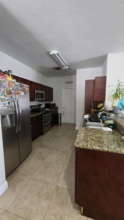 待售: $890,000 (4 贝兹, 3 浴室, 2107 平方英尺)