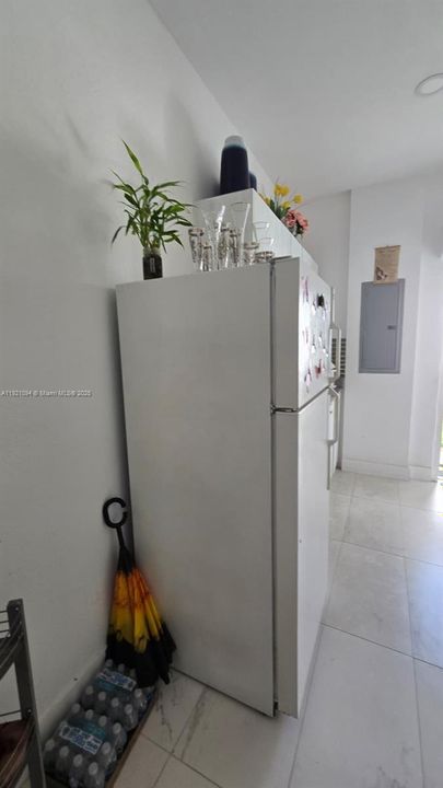 待售: $890,000 (4 贝兹, 3 浴室, 2107 平方英尺)