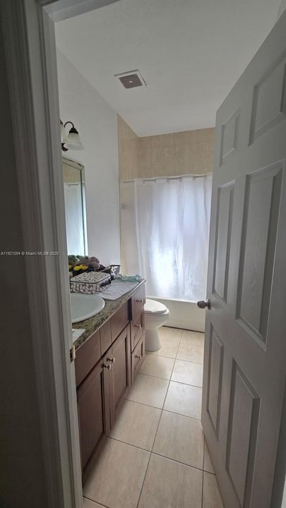 待售: $890,000 (4 贝兹, 3 浴室, 2107 平方英尺)