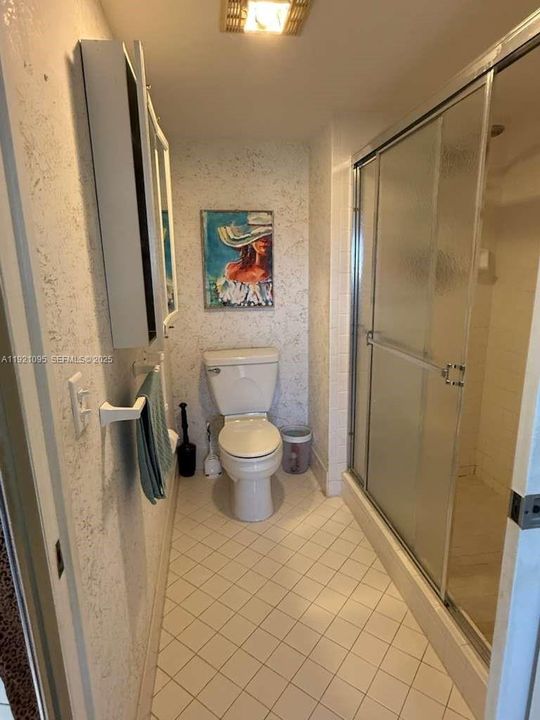 For Sale: $249,000 (2 beds, 2 baths, 1207 Square Feet)