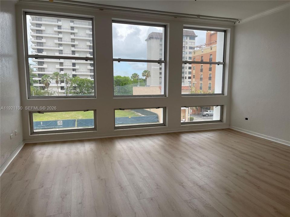 En Venta: $228,000 (0 camas, 1 baños, 450 Pies cuadrados)