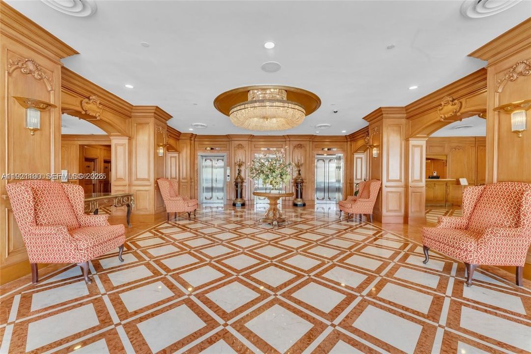 For Sale: $228,000 (0 beds, 1 baths, 450 Square Feet)