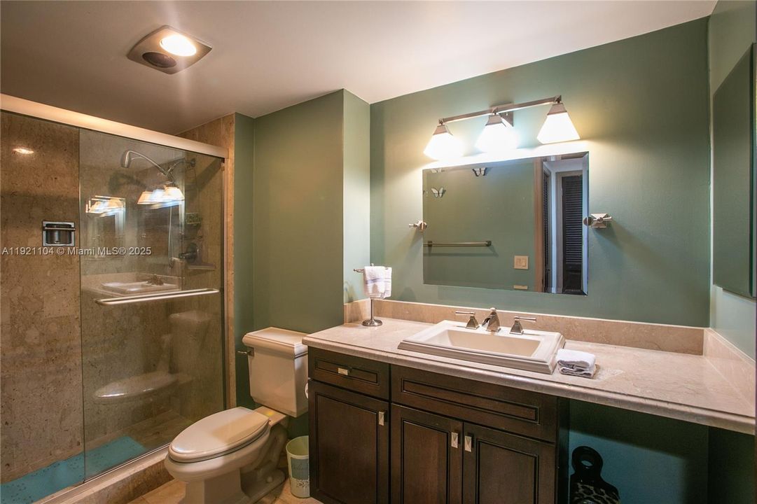 For Sale: $459,000 (2 beds, 3 baths, 1950 Square Feet)