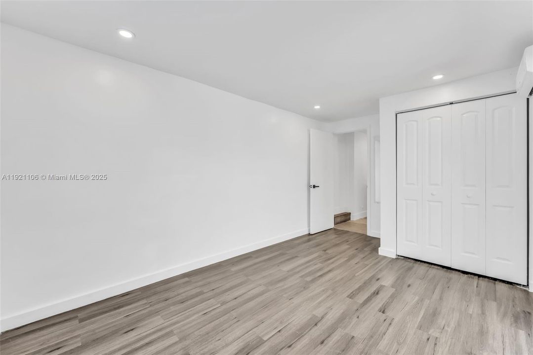 В аренду: $1,500 (1 спален, 1 ванн, 350 Квадратных фут)