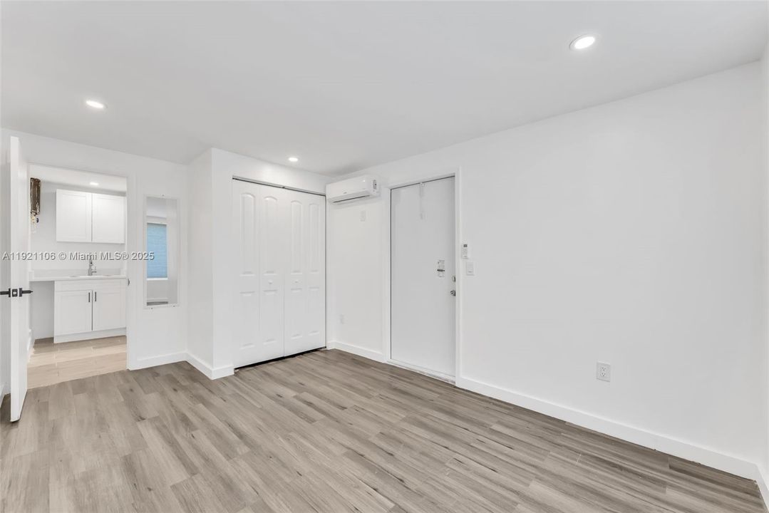 В аренду: $1,500 (1 спален, 1 ванн, 350 Квадратных фут)