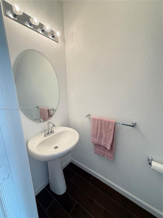 出租: $2,900 (3 贝兹, 2 浴室, 1496 平方英尺)