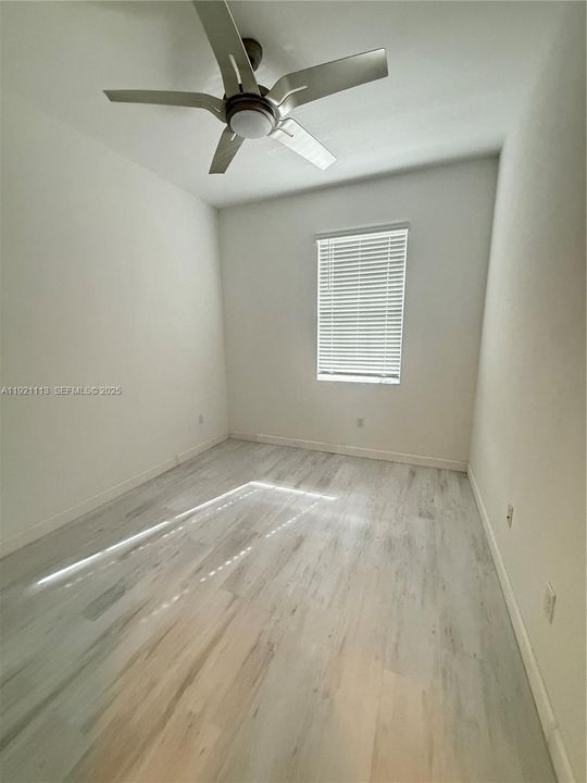 出租: $2,900 (3 贝兹, 2 浴室, 1496 平方英尺)