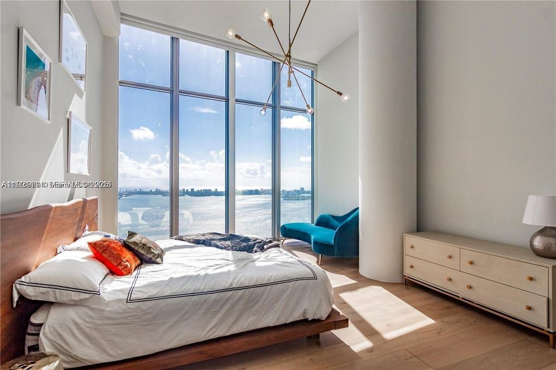 待售: $4,880,000 (5 贝兹, 5 浴室, 3633 平方英尺)