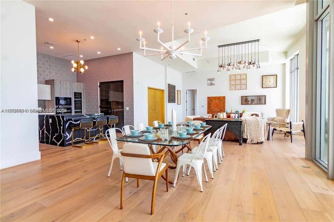 待售: $4,880,000 (5 贝兹, 5 浴室, 3633 平方英尺)