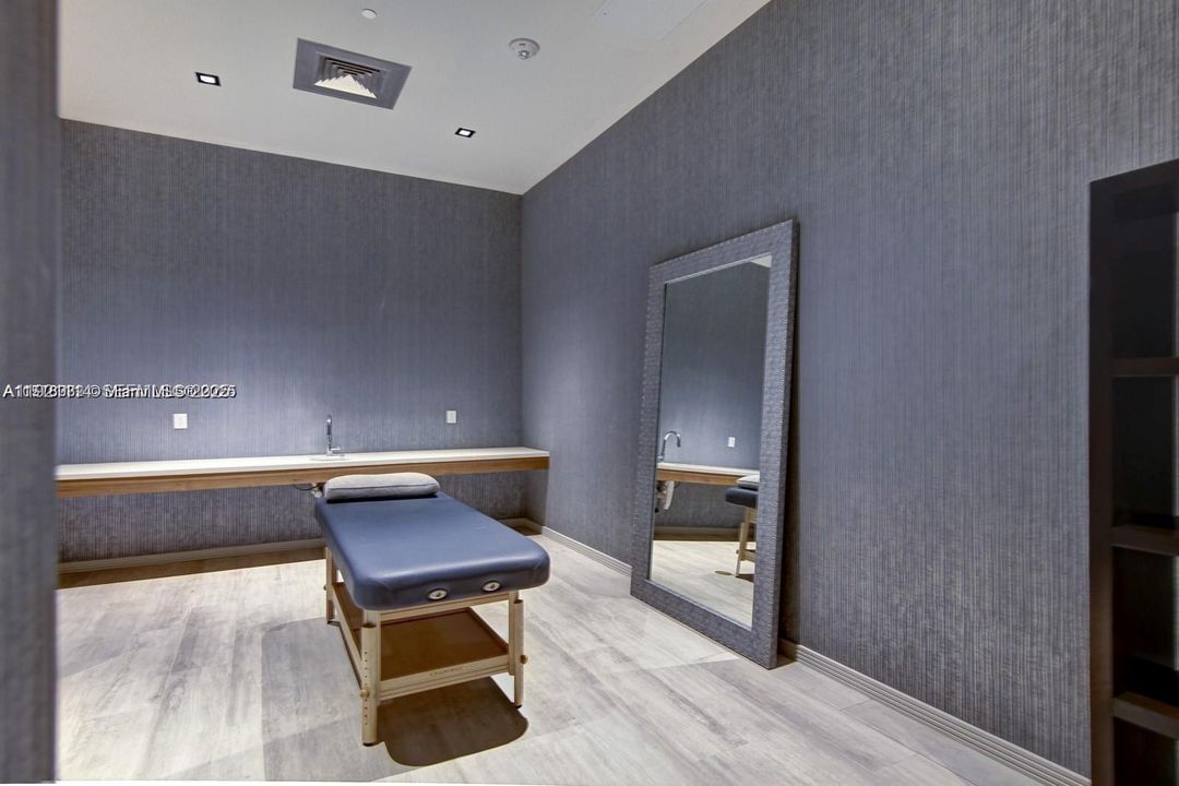 待售: $4,880,000 (5 贝兹, 5 浴室, 3633 平方英尺)