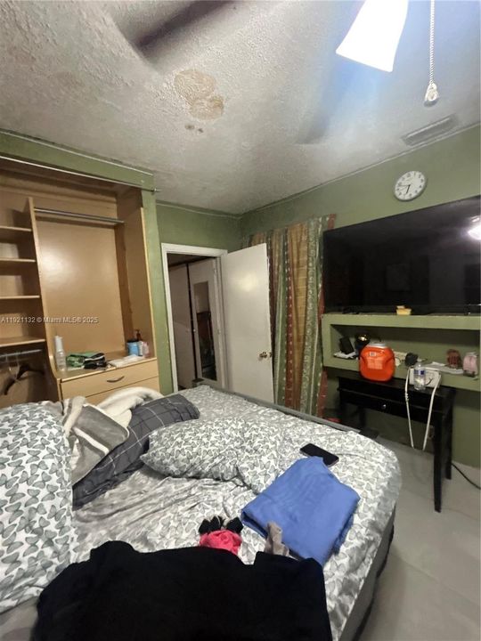 For Sale: $459,900 (3 beds, 2 baths, 1430 Square Feet)