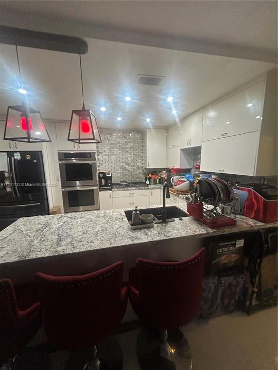 For Sale: $459,900 (3 beds, 2 baths, 1430 Square Feet)