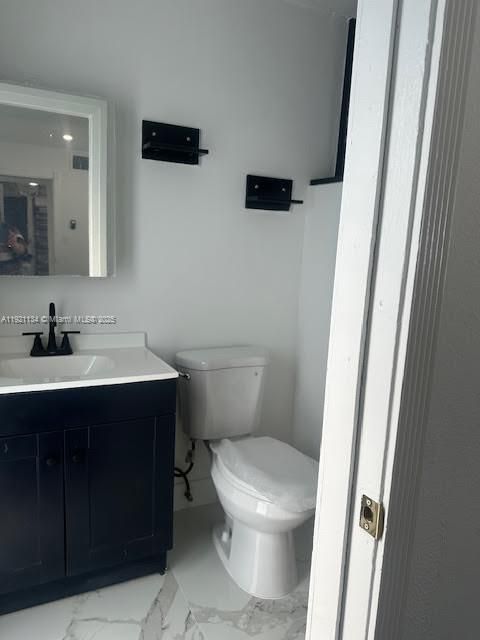 待售: $610,000 (4 贝兹, 2 浴室, 1765 平方英尺)