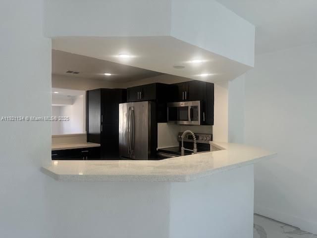 待售: $610,000 (4 贝兹, 2 浴室, 1765 平方英尺)