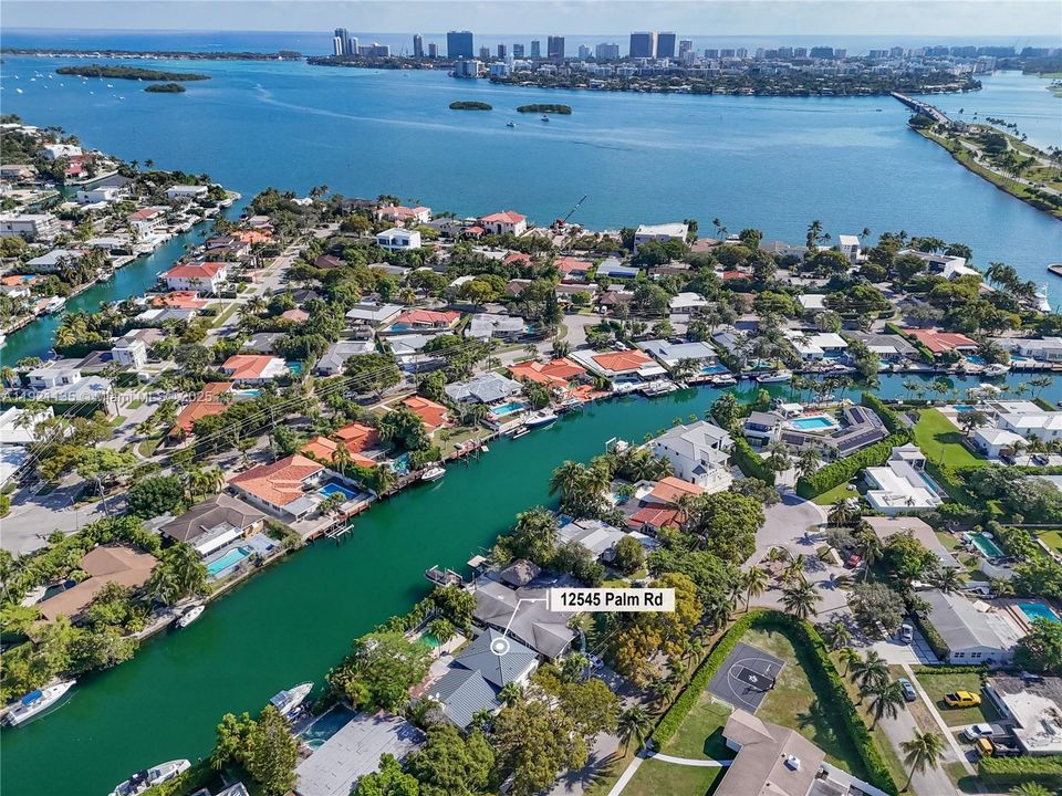 待售: $2,799,000 (4 贝兹, 4 浴室, 2552 平方英尺)