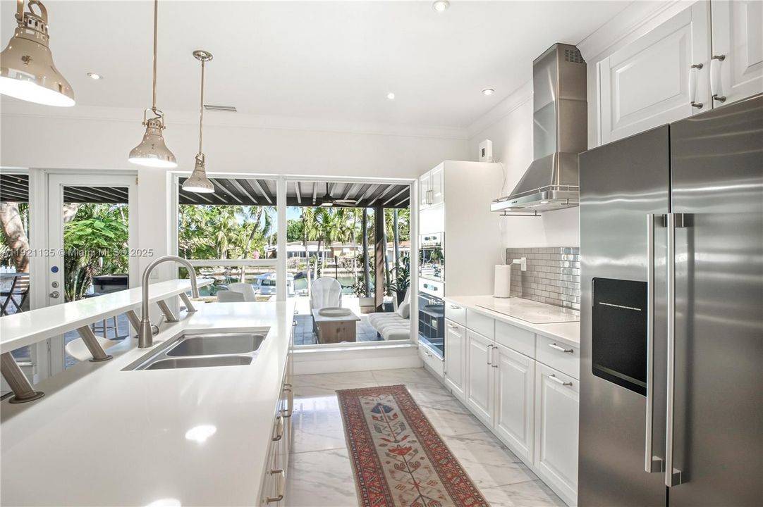 待售: $2,799,000 (4 贝兹, 4 浴室, 2552 平方英尺)