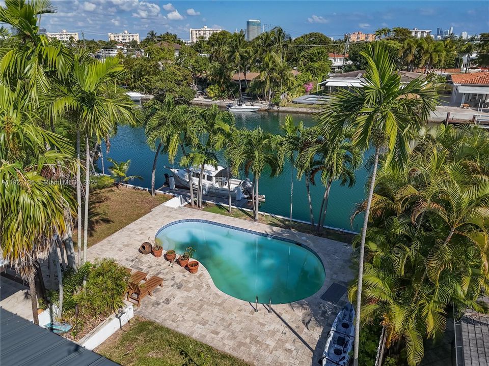 待售: $2,799,000 (4 贝兹, 4 浴室, 2552 平方英尺)