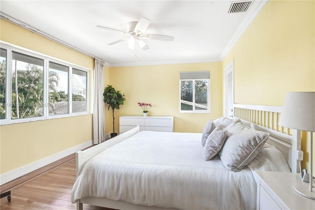 待售: $2,799,000 (4 贝兹, 4 浴室, 2552 平方英尺)