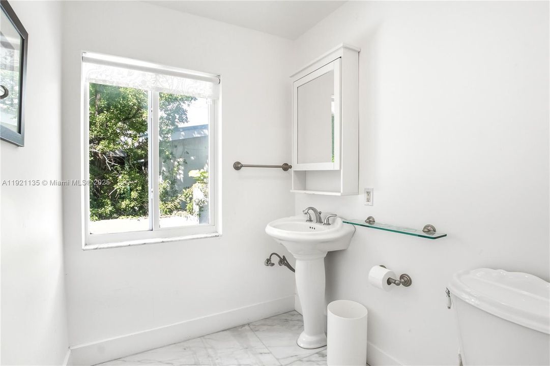 待售: $2,799,000 (4 贝兹, 4 浴室, 2552 平方英尺)