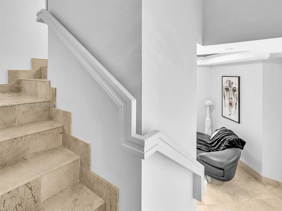 For Rent: $17,500 (3 beds, 3 baths, 3216 Square Feet)