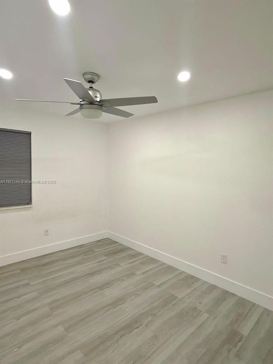 待售: $545,000 (3 贝兹, 2 浴室, 1347 平方英尺)