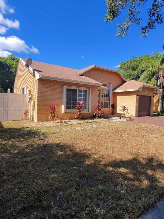 待售: $545,000 (3 贝兹, 2 浴室, 1347 平方英尺)