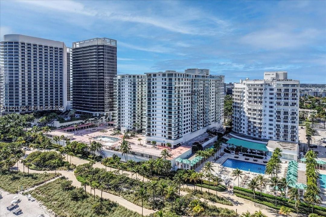 For Sale: $3,100,000 (3 beds, 2 baths, 1983 Square Feet)