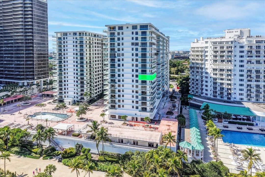 For Sale: $3,100,000 (3 beds, 2 baths, 1983 Square Feet)