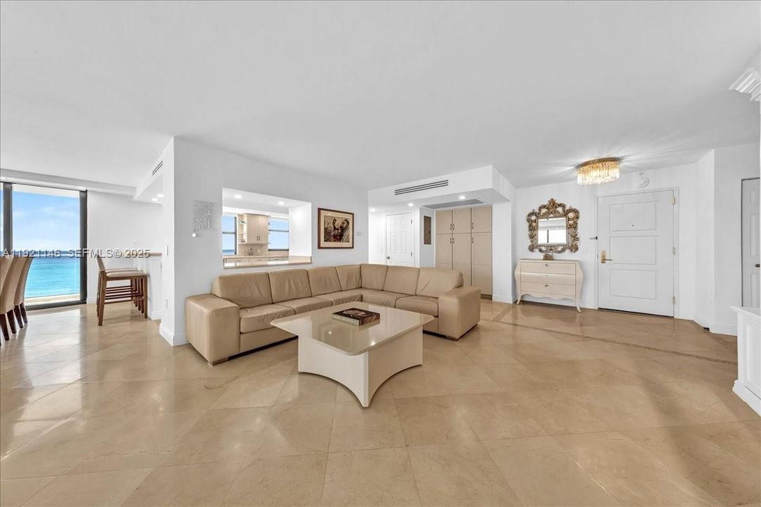 For Sale: $3,100,000 (3 beds, 2 baths, 1983 Square Feet)