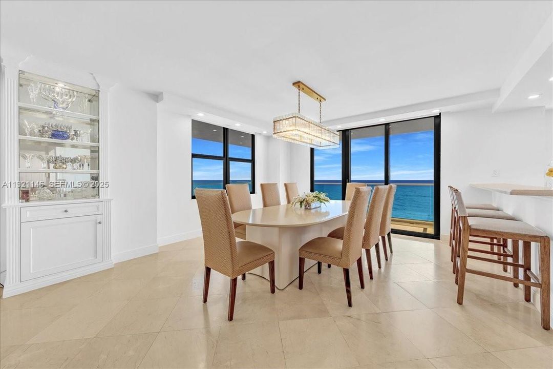 For Sale: $3,100,000 (3 beds, 2 baths, 1983 Square Feet)