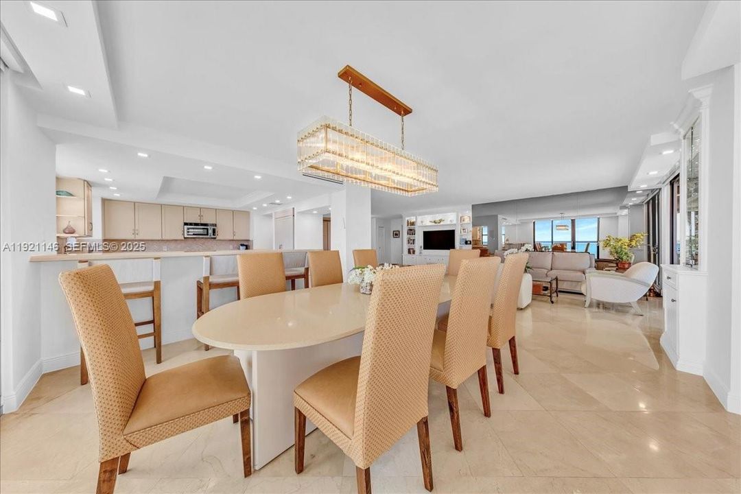 For Sale: $3,100,000 (3 beds, 2 baths, 1983 Square Feet)