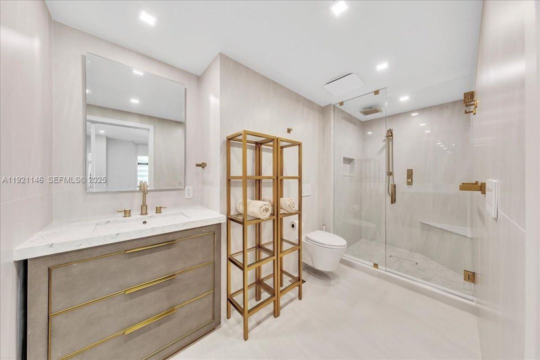 For Sale: $3,100,000 (3 beds, 2 baths, 1983 Square Feet)