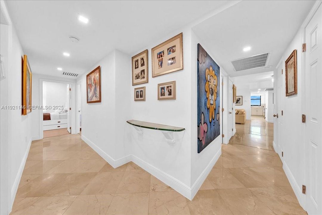 For Sale: $3,100,000 (3 beds, 2 baths, 1983 Square Feet)