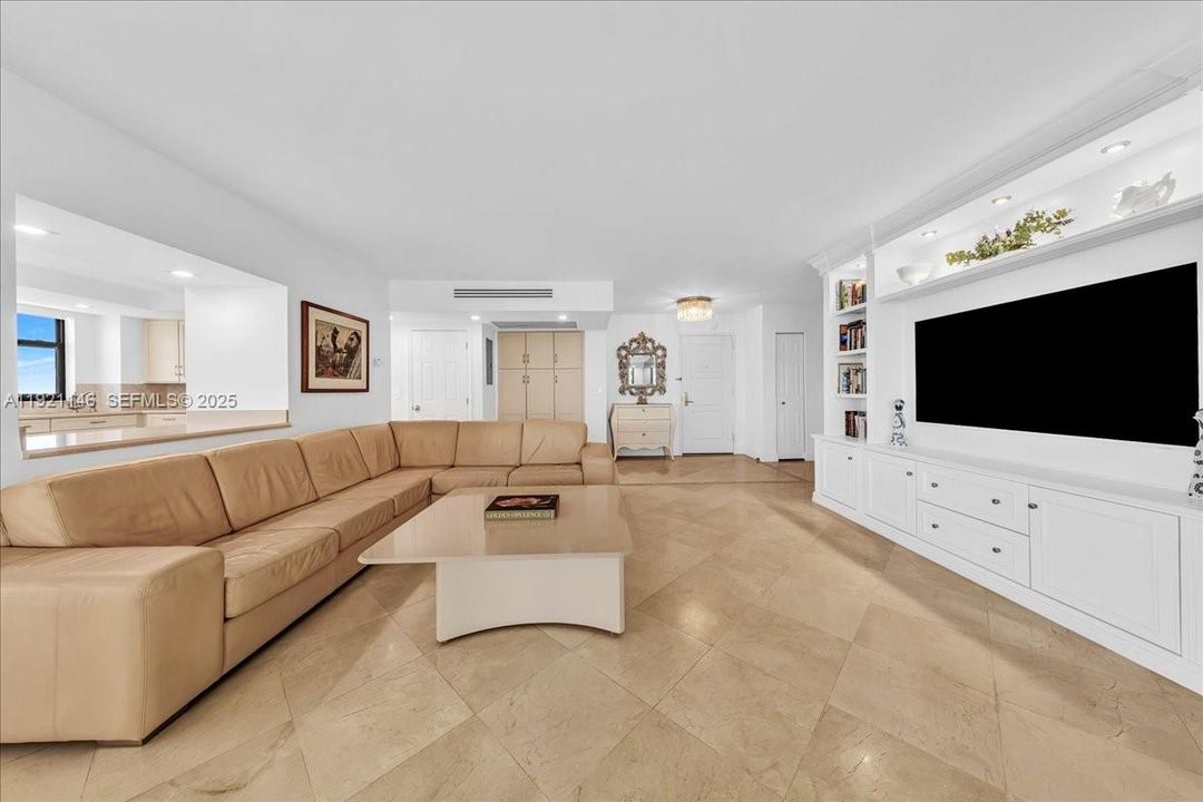 For Sale: $3,100,000 (3 beds, 2 baths, 1983 Square Feet)