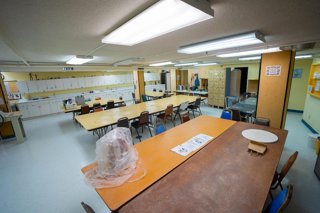 CLAY STUDIO-2