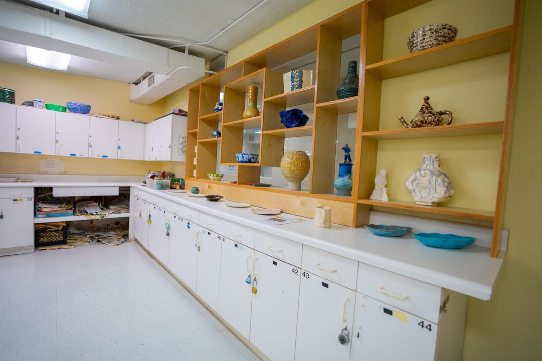 CLAY STUDIO-1