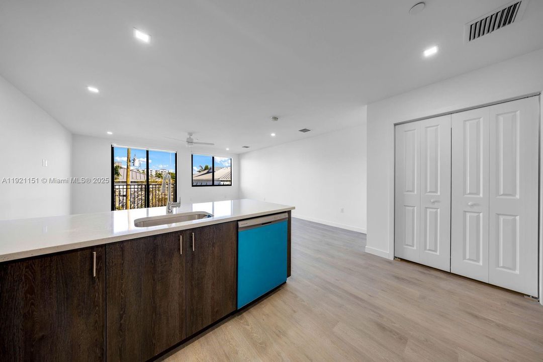 For Rent: $2,000 (0 beds, 1 baths, 0 Square Feet)