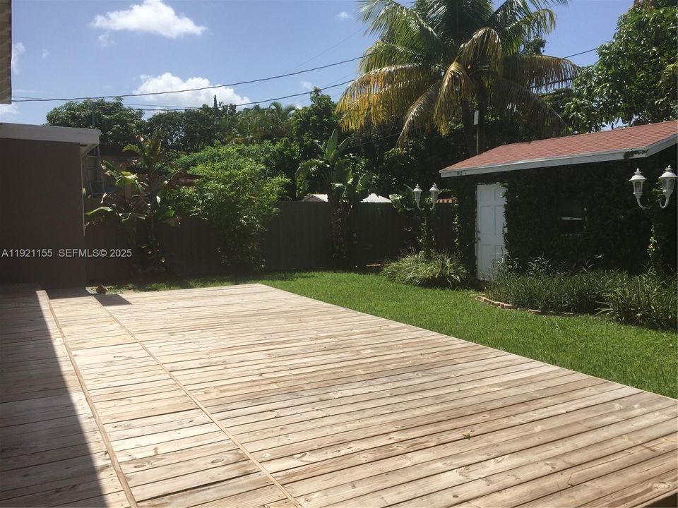 В аренду: $4,200 (3 спален, 3 ванн, 1269 Квадратных фут)