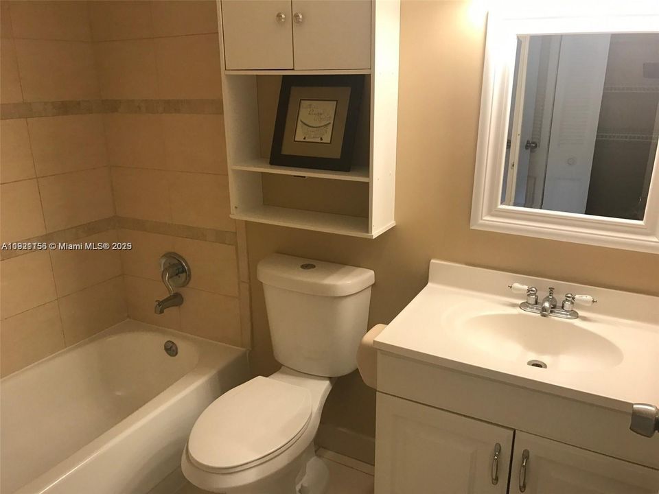 For Rent: $1,425 (1 beds, 1 baths, 450 Square Feet)