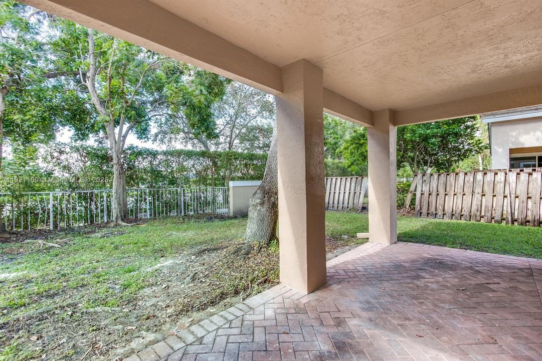 For Sale: $720,000 (3 beds, 2 baths, 2741 Square Feet)