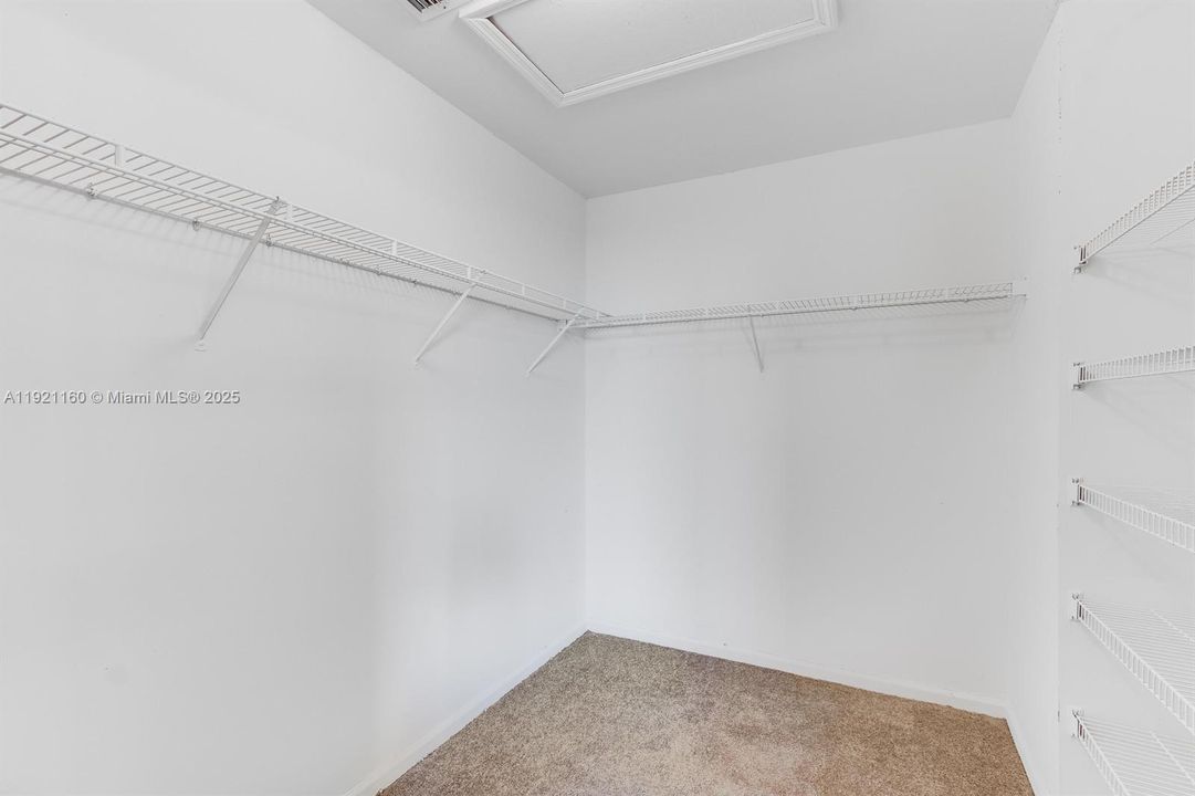 For Sale: $720,000 (3 beds, 2 baths, 2741 Square Feet)