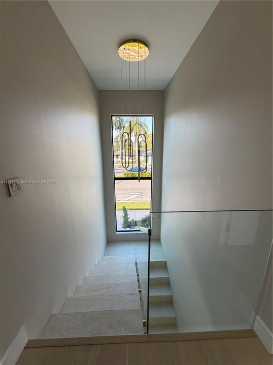 For Sale: $3,800,000 (5 beds, 5 baths, 3217 Square Feet)