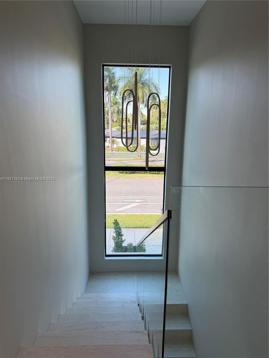 For Sale: $3,800,000 (5 beds, 5 baths, 3217 Square Feet)